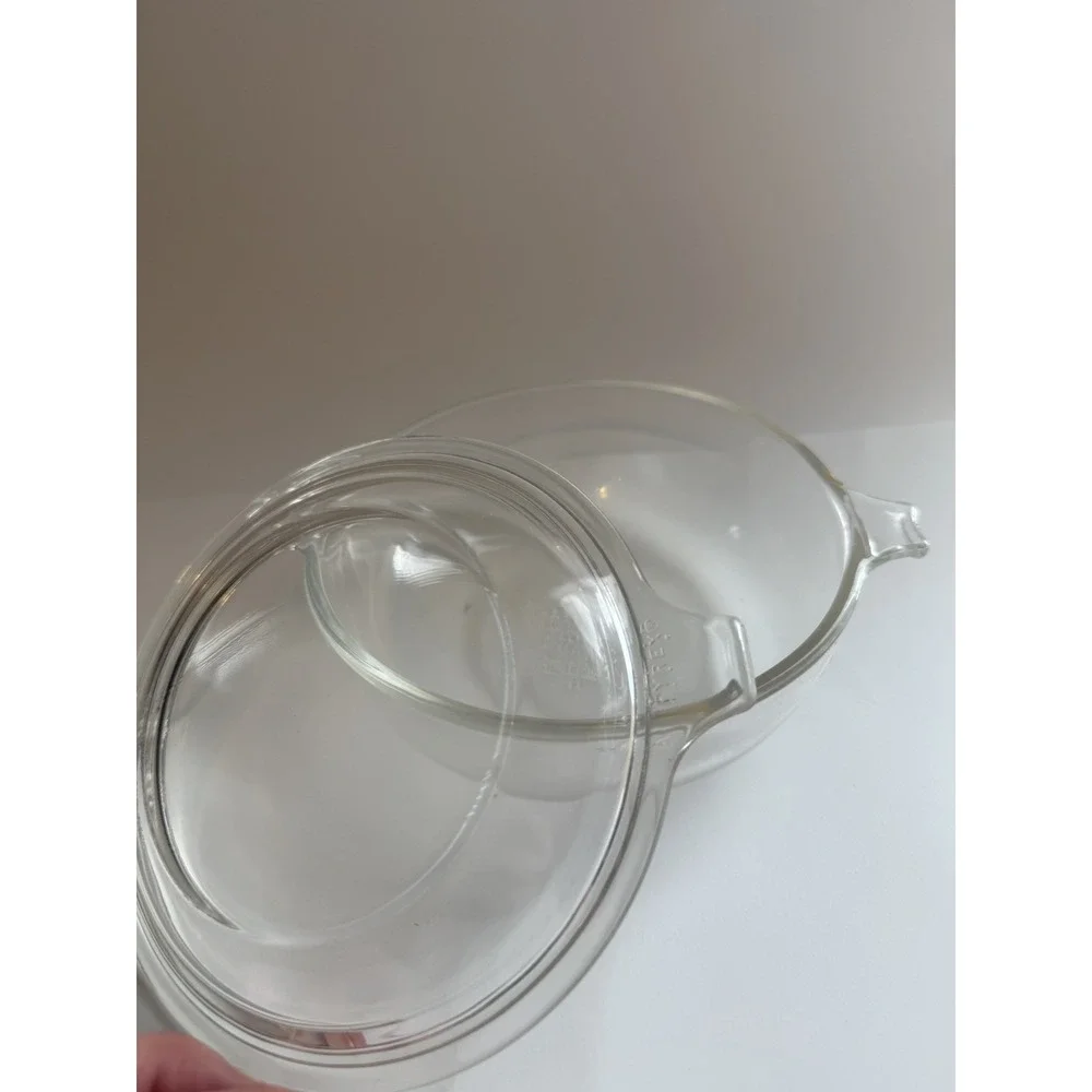 Pyrex vtg #018